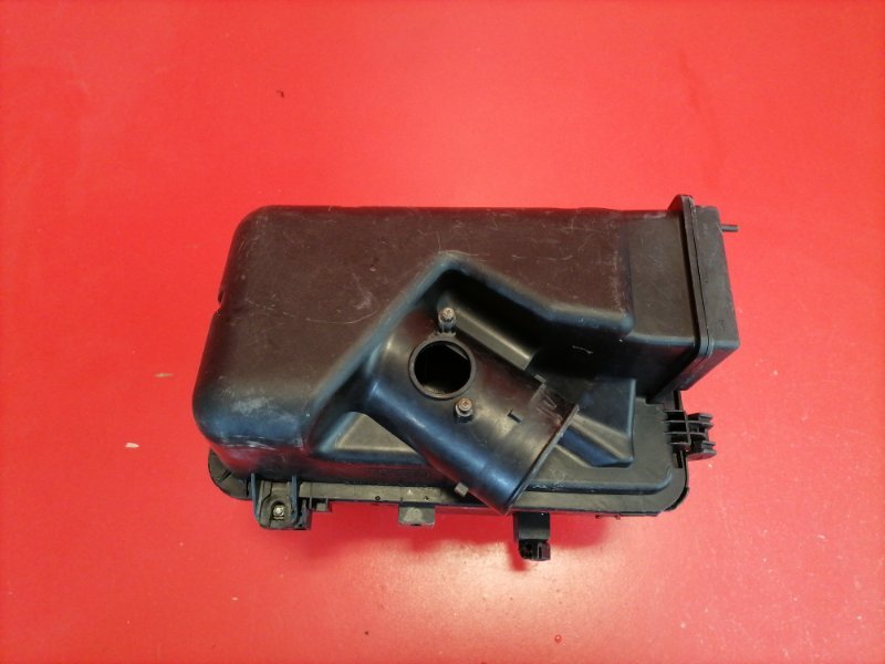 Корпус воздушного фильтра Lexus RX330 MCU38L 3MZ-FE 2003 (б/у)