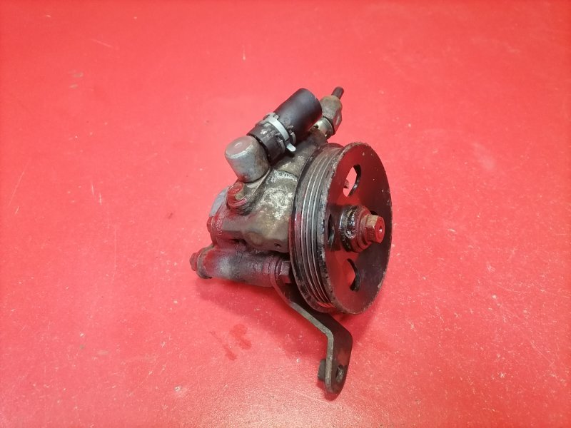 Насос ГУР Lexus RX330 MCU38L 3MZ-FE 2003 (б/у)