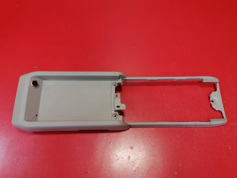 Накладка центральной консоли Lexus RX330 MCU38L 3MZ-FE 2003 (б/у)
