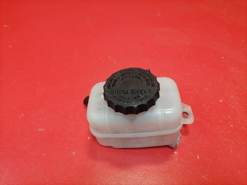Бачок тормозной жидкости Lexus RX330 MCU38L 3MZ-FE 2003 (б/у)