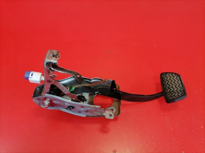 Педаль тормоза Toyota Camry ACV40L 2AZ-FE 2008 (б/у)