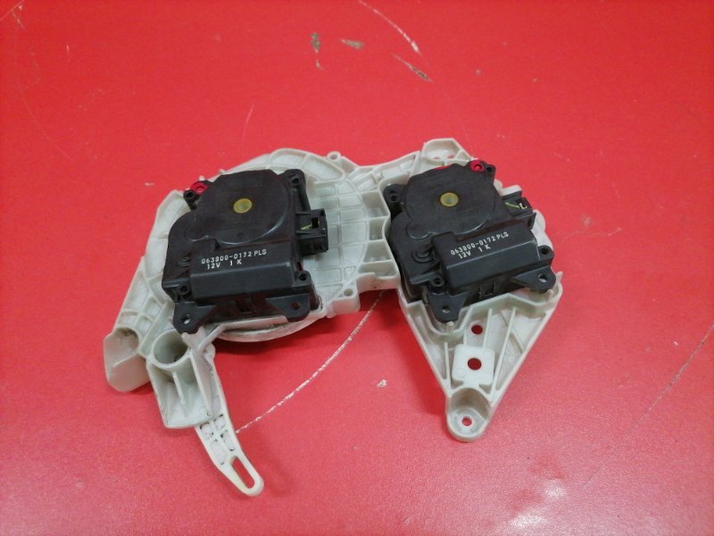 Сервопривод заслонок печки Toyota Camry ACV40L 2AZ-FE 2008 (б/у)