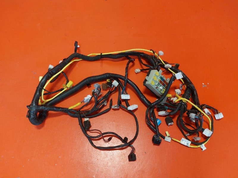 Проводка под торпедо Great Wall Hover CC6460KM25 4G64S4M 2010 (б/у)