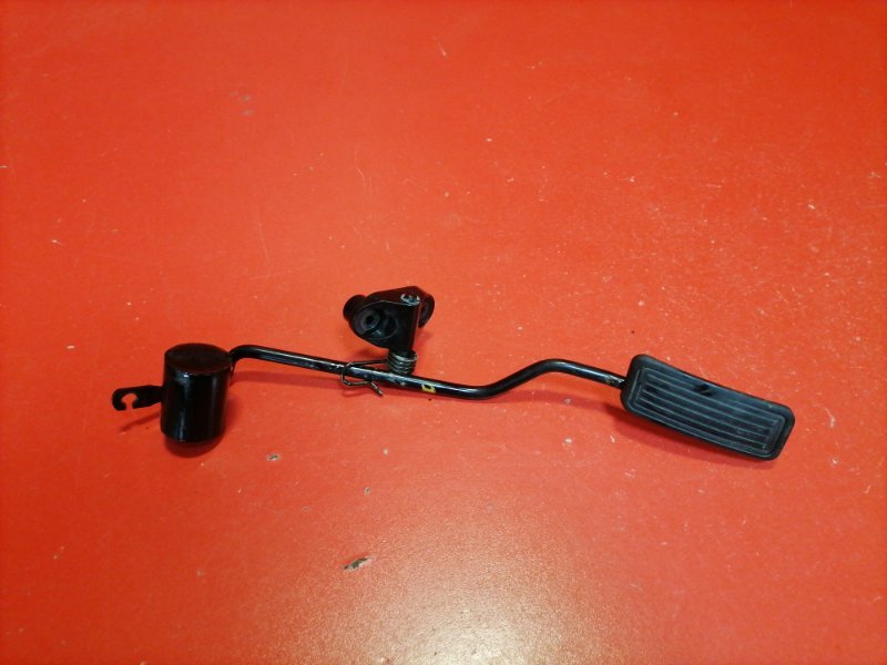 Педаль газа Toyota Land Cruiser FZJ105L 1FZ-FE 2004 (б/у)