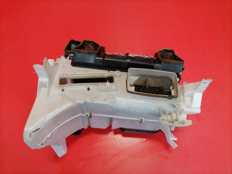 Корпус отопителя Toyota Land Cruiser FZJ105L 1FZ-FE 2004 (б/у)