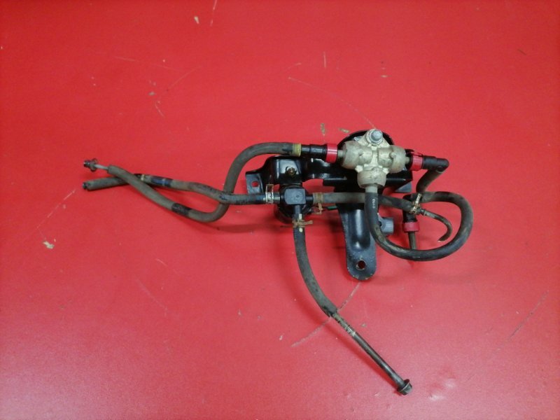Клапан топливной системы Toyota Land Cruiser FZJ105L 1FZ-FE 2004 (б/у)