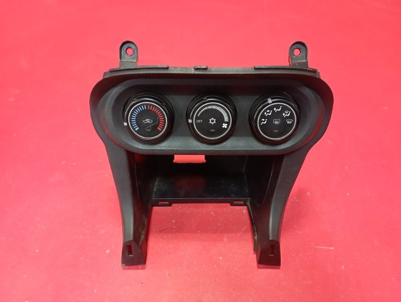 Блок управления климат-контролем Mitsubishi Lancer CY2A 4A91 2008 (б/у)