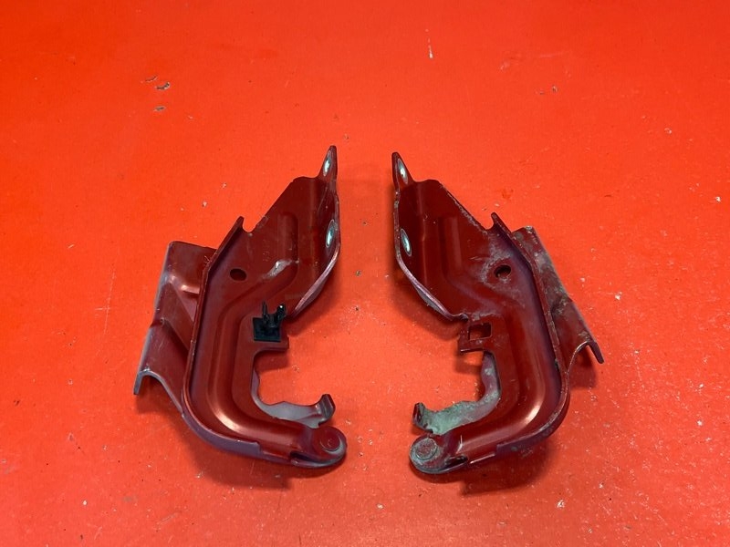 Петля капота Mitsubishi Lancer CY2A 4A91 2008 (б/у)