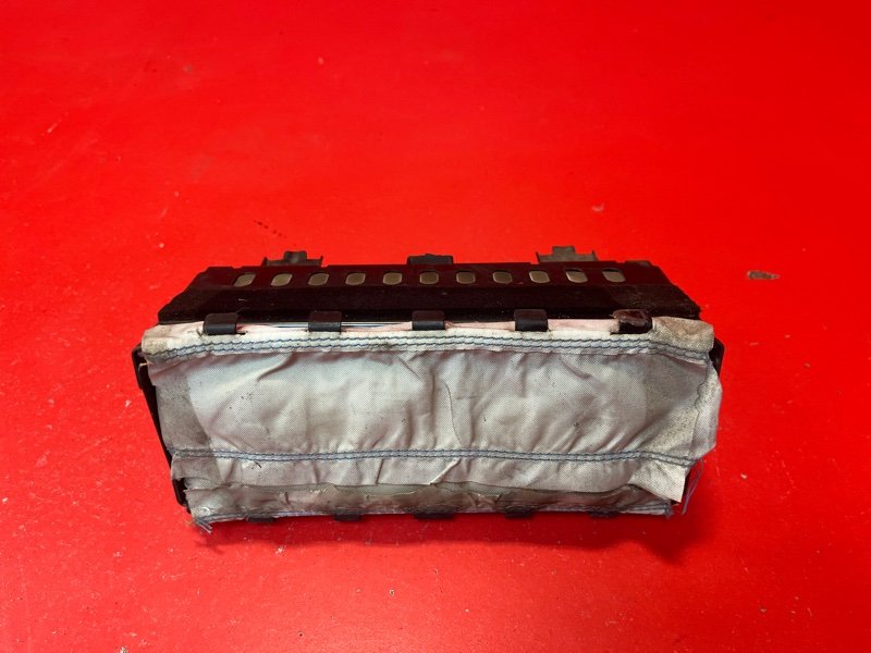 Airbag пассажирский Chevrolet Aveo T300 F16D4 2013 (б/у)