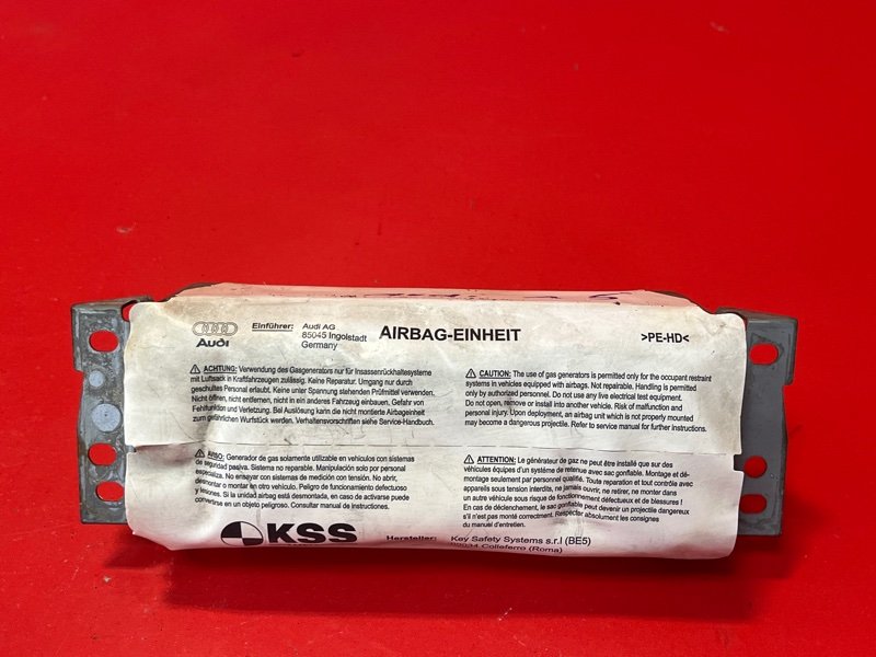 Airbag пассажирский Audi A5 8T3 CDNC 2012 (б/у)