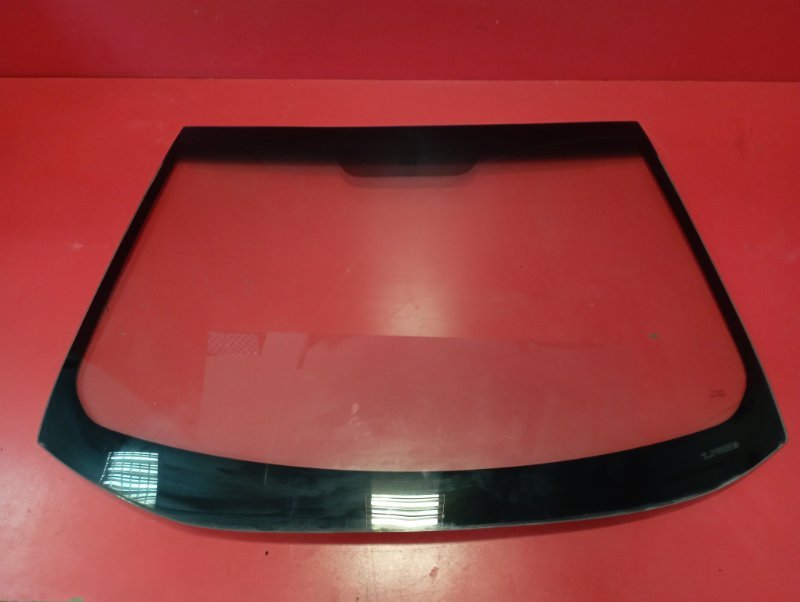 Стекло Mitsubishi Lancer CY2A 4A91 2008 переднее (б/у)