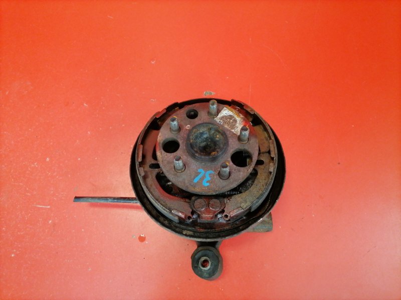 Цапфа Toyota Carina AT211 7A-FE 1998 задняя левая (б/у)
