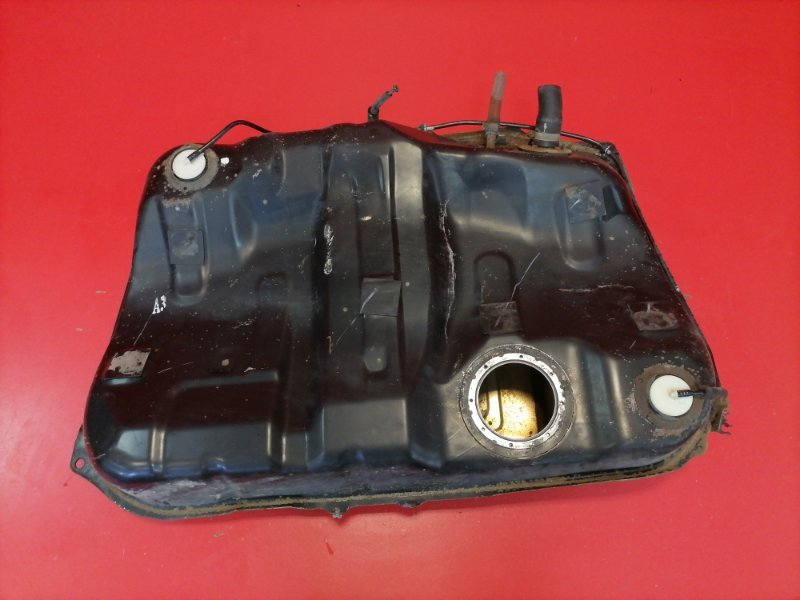 Бак топливный Toyota Carina AT211 7A-FE 1998 (б/у)