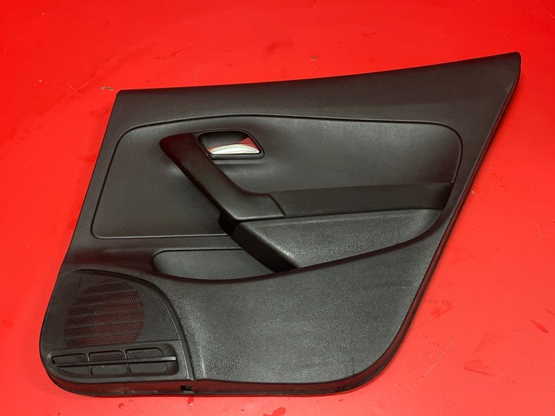 Обшивка двери Volkswagen Polo 612 CFNA 2012 задняя правая (б/у)