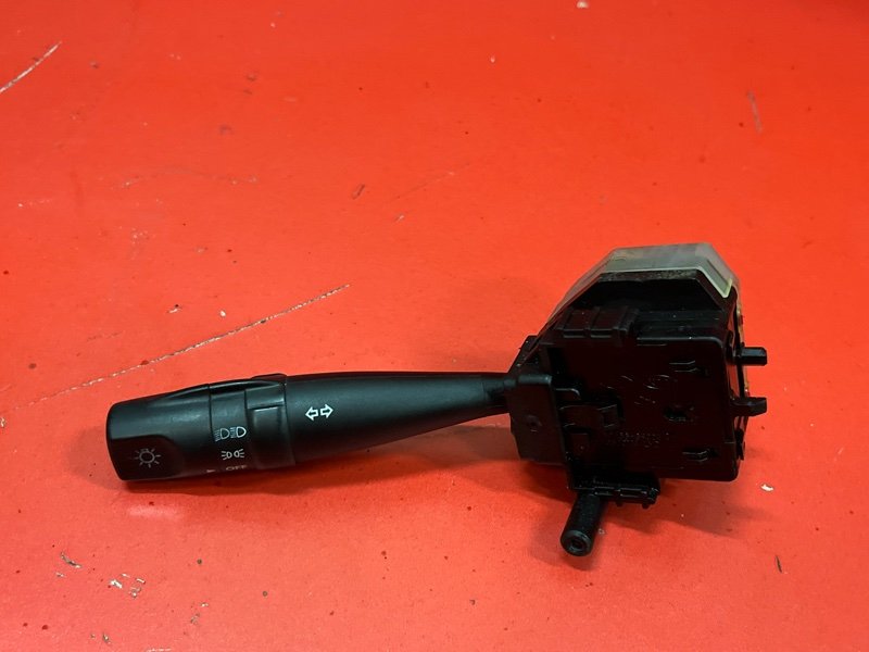 Переключатель света фар Hyundai Elantra HD G4FC 2009 (б/у)