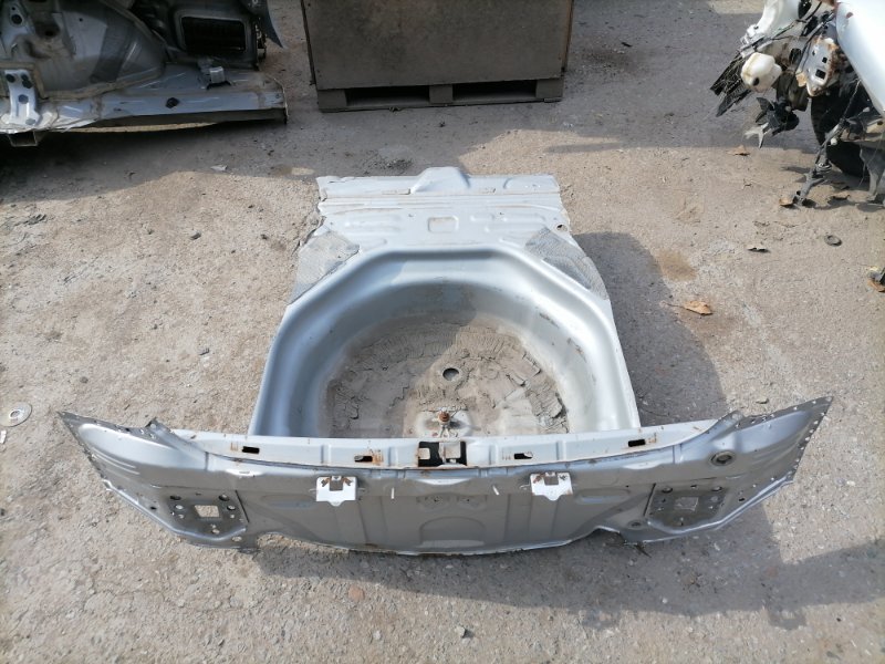 Панель кузова Toyota Corolla ZRE151L 1ZR-FE 2007 задний (б/у)