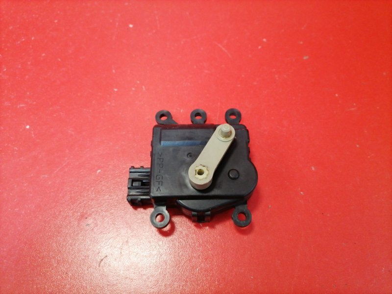Сервопривод заслонок печки Mazda Mazda6 GH LF17 2007 (б/у)