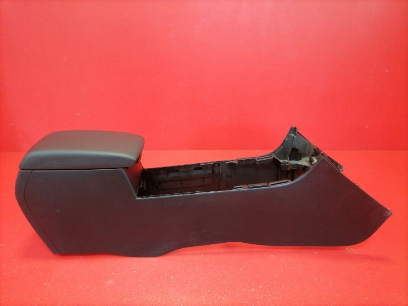 Консоль между сидений Mazda Mazda6 GH LF17 2007 (б/у)