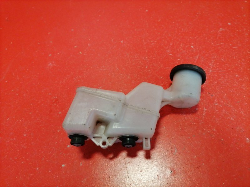 Бачок тормозной жидкости Toyota Allex NZE121 1NZ-FE 2001 (б/у)