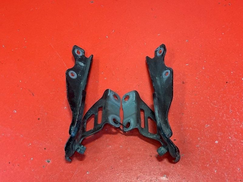 Петля капота Mazda Mazda3 BM Z6 2013 (б/у)