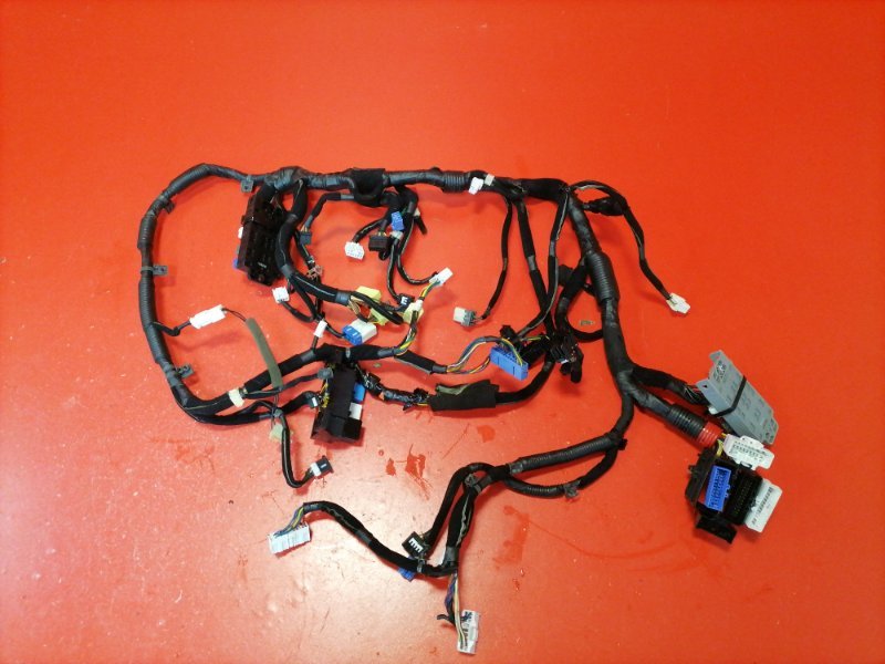 Проводка под торпедо Kia Sorento BL D4CB 2007 (б/у)