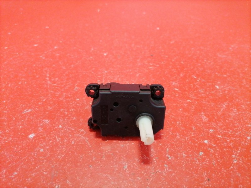 Сервопривод заслонок печки Mitsubishi Lancer CY3A 4B10 2010 (б/у)