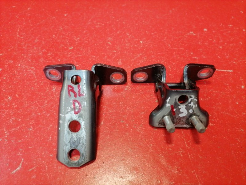 Петля двери Mitsubishi Lancer CY3A 4B10 2010 задняя левая (б/у)