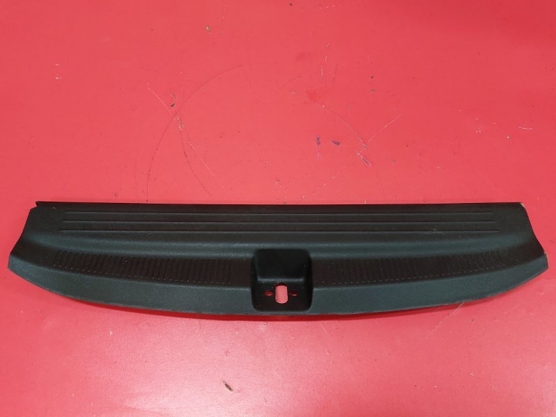 Накладка замка багажника Honda Freed Spike GB3 L15A 2011 (б/у)