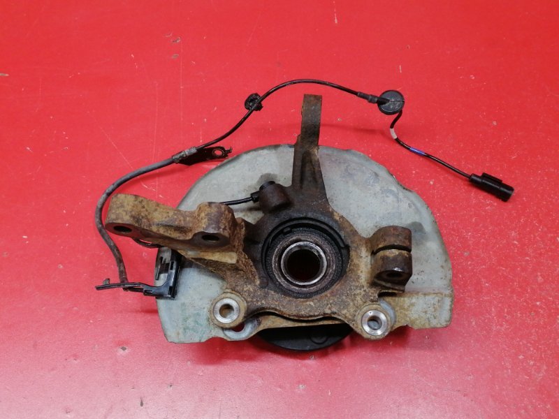 Поворотный кулак Mitsubishi Lancer CY3A 4B10 2010 передний правый (б/у)