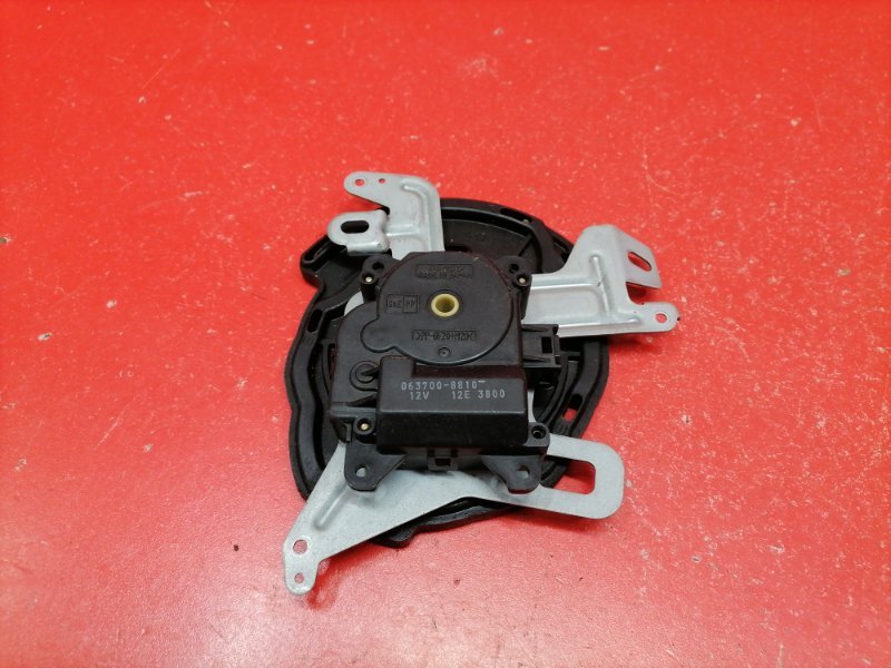 Сервопривод заслонок печки Lexus RX330 MCU38L 3MZ-FE 2003 (б/у) Сервопривод заслонок печки Lexus RX330 MCU38L 3MZ-FE 2003 (б/у)