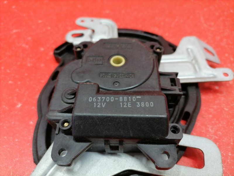 Сервопривод заслонок печки Lexus RX330 MCU38L 3MZ-FE 2003 (б/у) Сервопривод заслонок печки Lexus RX330 MCU38L 3MZ-FE 2003 (б/у)