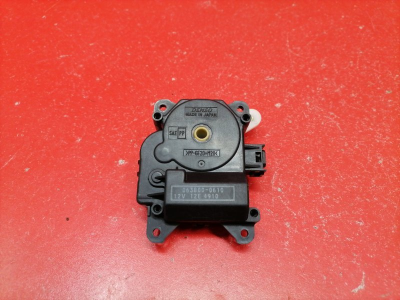 Сервопривод заслонок печки Lexus RX330 MCU38L 3MZ-FE 2003 (б/у) Сервопривод заслонок печки Lexus RX330 MCU38L 3MZ-FE 2003 (б/у)