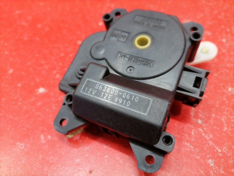 Сервопривод заслонок печки Lexus RX330 MCU38L 3MZ-FE 2003 (б/у) Сервопривод заслонок печки Lexus RX330 MCU38L 3MZ-FE 2003 (б/у)