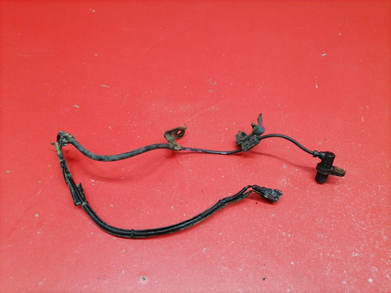 Датчик abs Lexus RX330 MCU38L 3MZ-FE 2003 передний левый (б/у)