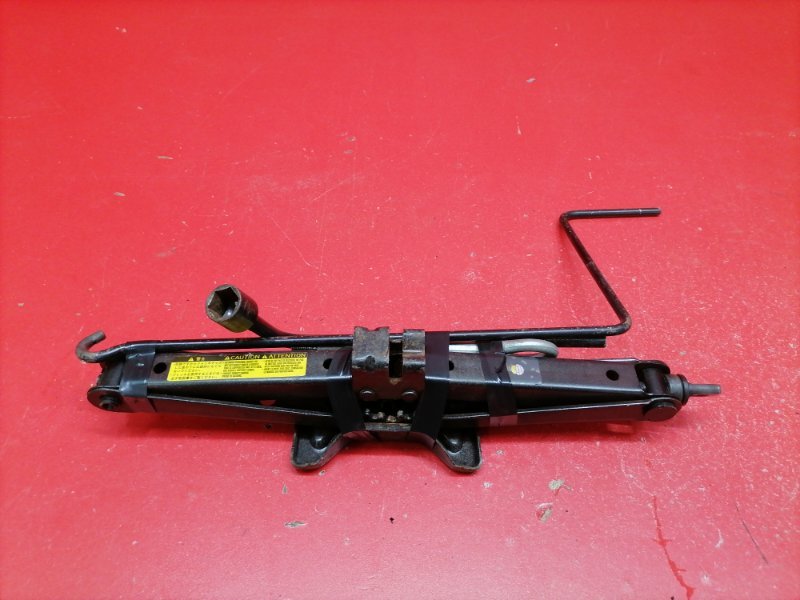 Домкрат Lexus RX330 MCU38L 3MZ-FE 2003 (б/у)