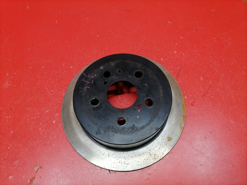 Тормозной диск Lexus RX330 MCU38L 3MZ-FE 2003 задний (б/у) Тормозной диск Lexus RX330 MCU38L 3MZ-FE 2003 задний (б/у)