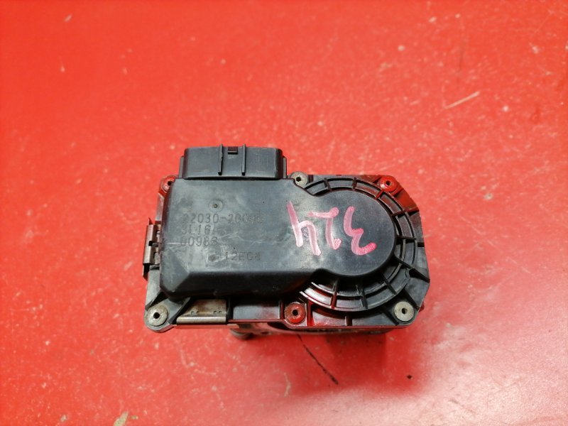 Дроссельная заслонка Lexus RX330 MCU38L 3MZ-FE 2003 (б/у) Дроссельная заслонка Lexus RX330 MCU38L 3MZ-FE 2003 (б/у)