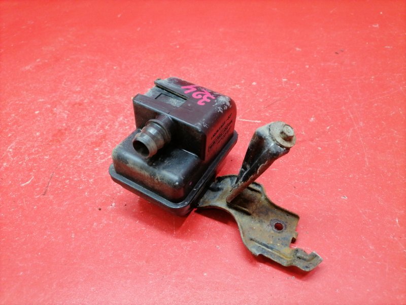 Фильтр паров топлива Lexus RX330 MCU38L 3MZ-FE 2003 (б/у)