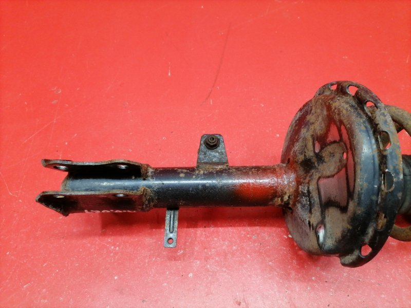 Стойка подвески Lexus RX330 MCU38L 3MZ-FE 2003 задняя правая (б/у) Стойка подвески Lexus RX330 MCU38L 3MZ-FE 2003 задняя правая (б/у)