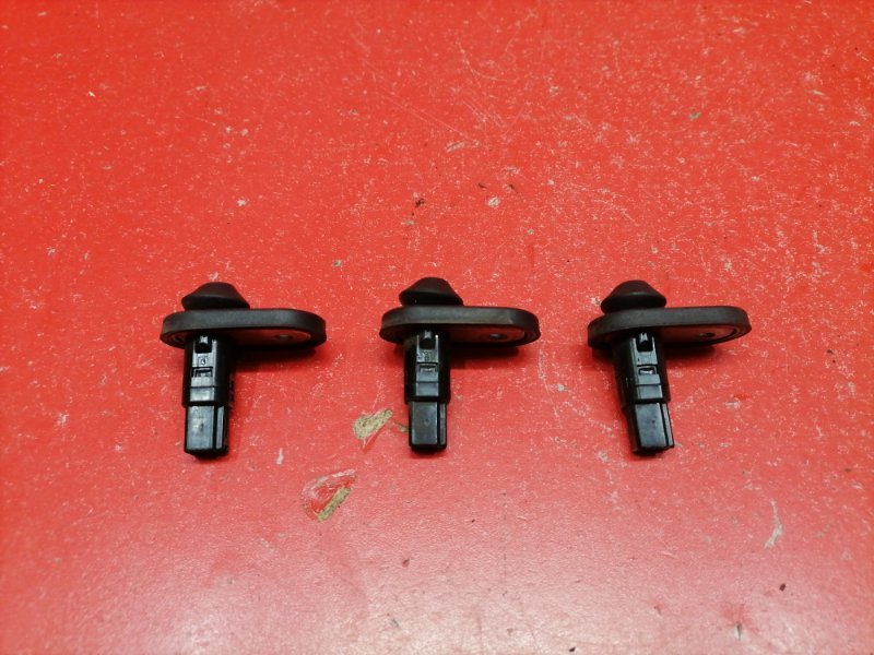 Концевик двери Lexus RX330 MCU38L 3MZ-FE 2003 (б/у) Концевик двери Lexus RX330 MCU38L 3MZ-FE 2003 (б/у)