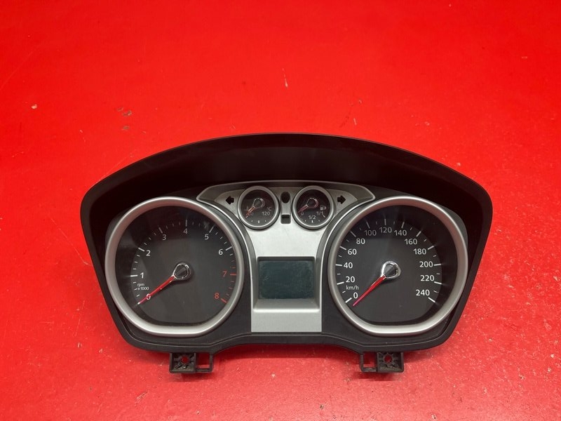 Щиток приборов Ford Focus CB4 SHDA 2010 (б/у) Щиток приборов Ford Focus CB4 SHDA 2010 (б/у)