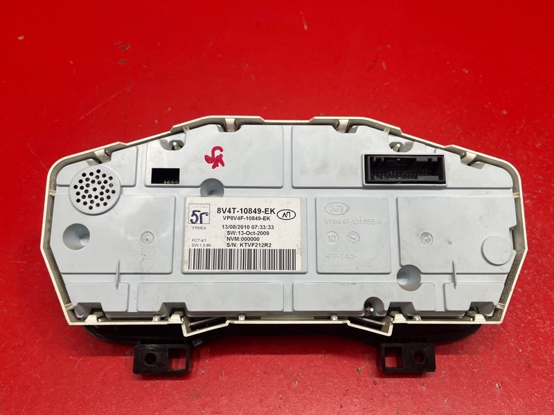 Щиток приборов Ford Focus CB4 SHDA 2010 (б/у) Щиток приборов Ford Focus CB4 SHDA 2010 (б/у)