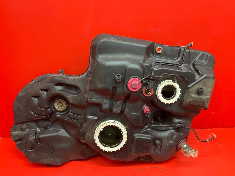 Бак топливный Lexus RX330 MCU38L 3MZ-FE 2003 (б/у) Бак топливный Lexus RX330 MCU38L 3MZ-FE 2003 (б/у)