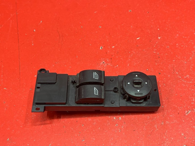 Блок управления стеклоподъемниками Ford Focus CB4 SHDA 2010 передний левый (б/у) Блок управления стеклоподъемниками Ford Focus CB4 SHDA 2010 передний левый (б/у)