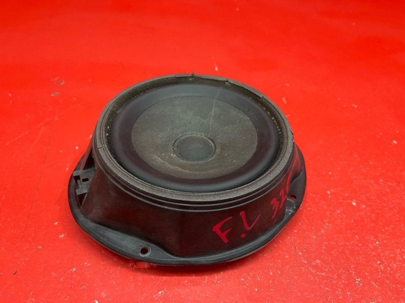 Динамик Ford Focus CB4 SHDA 2010 передний (б/у) Динамик Ford Focus CB4 SHDA 2010 передний (б/у)