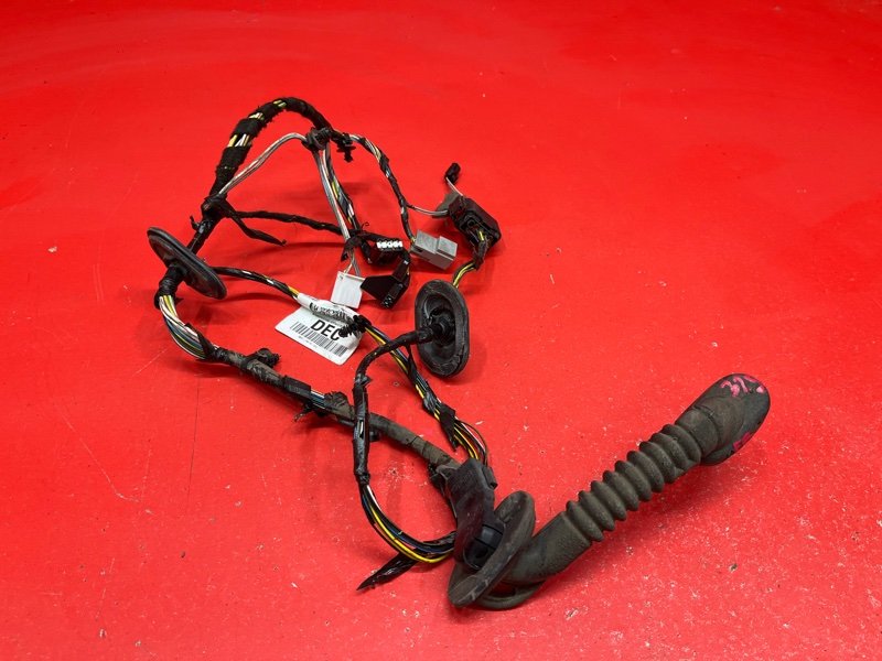 Проводка двери Ford Focus CB4 SHDA 2010 передняя правая (б/у) Проводка двери Ford Focus CB4 SHDA 2010 передняя правая (б/у)