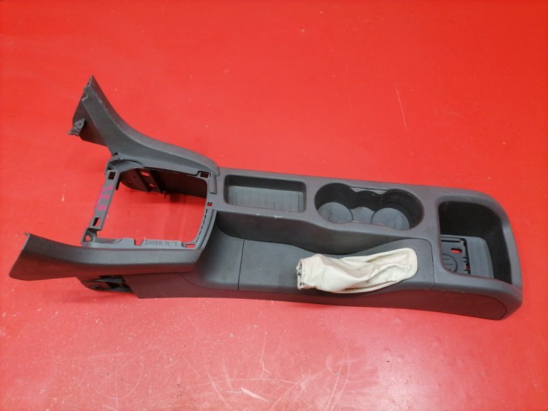 Центральная консоль Ford Focus CB4 SHDA 2010 (б/у)