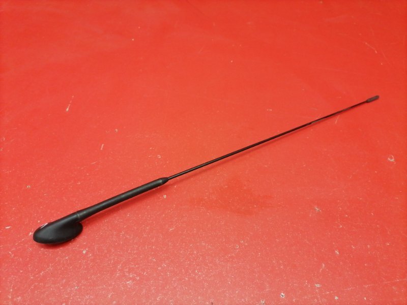 Антенна Ford Focus CB4 SHDA 2010 (б/у) Антенна Ford Focus CB4 SHDA 2010 (б/у)