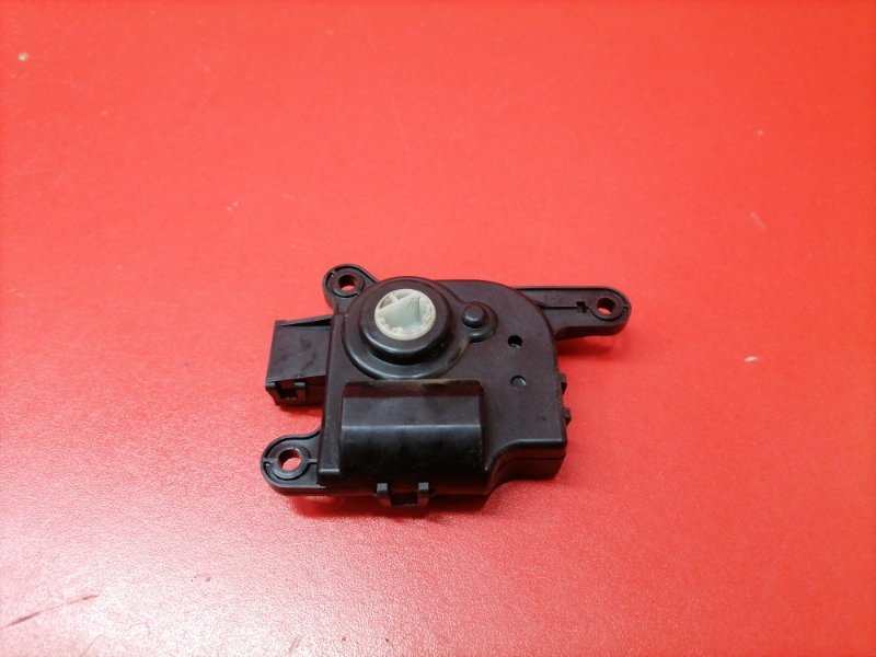 Сервопривод заслонок печки Kia Ceed ED G4FC 2008 (б/у) Сервопривод заслонок печки Kia Ceed ED G4FC 2008 (б/у)