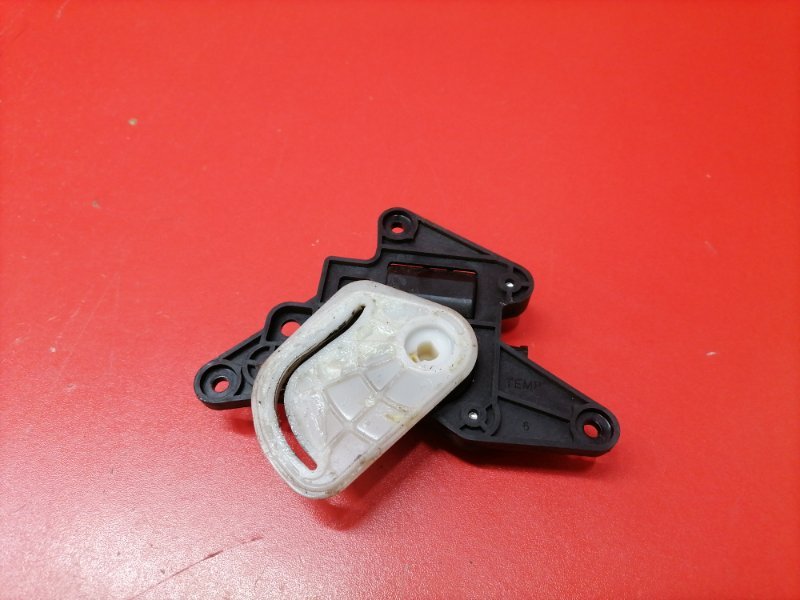 Сервопривод заслонок печки Kia Ceed ED G4FC 2008 (б/у) Сервопривод заслонок печки Kia Ceed ED G4FC 2008 (б/у)